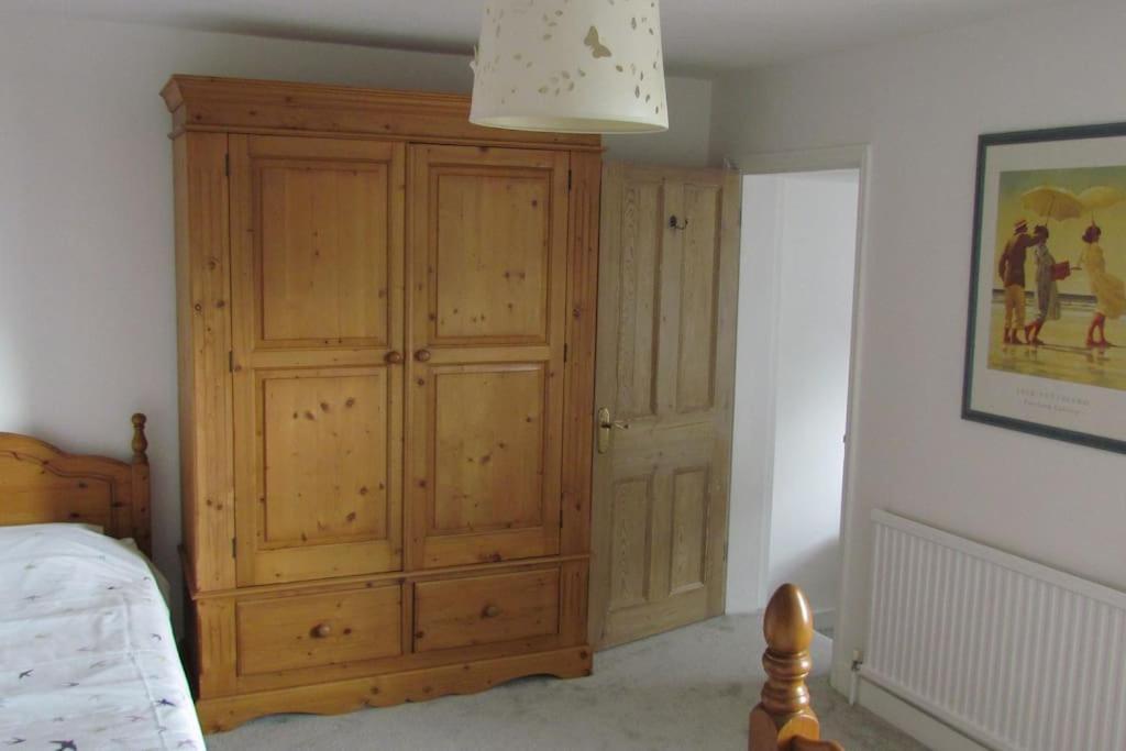 Welcoming Cottage In Chichester Near City Centre Buitenkant foto